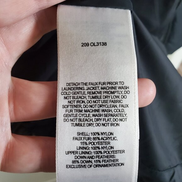 Women's Black Quilted Coat - Picture 12 of 16